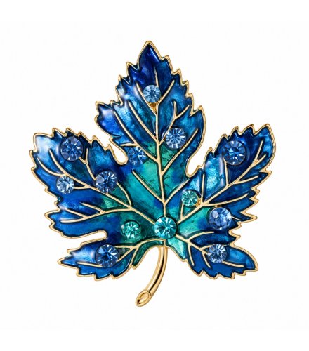 XSB281 - Retro Style Maple Leaf Brooch